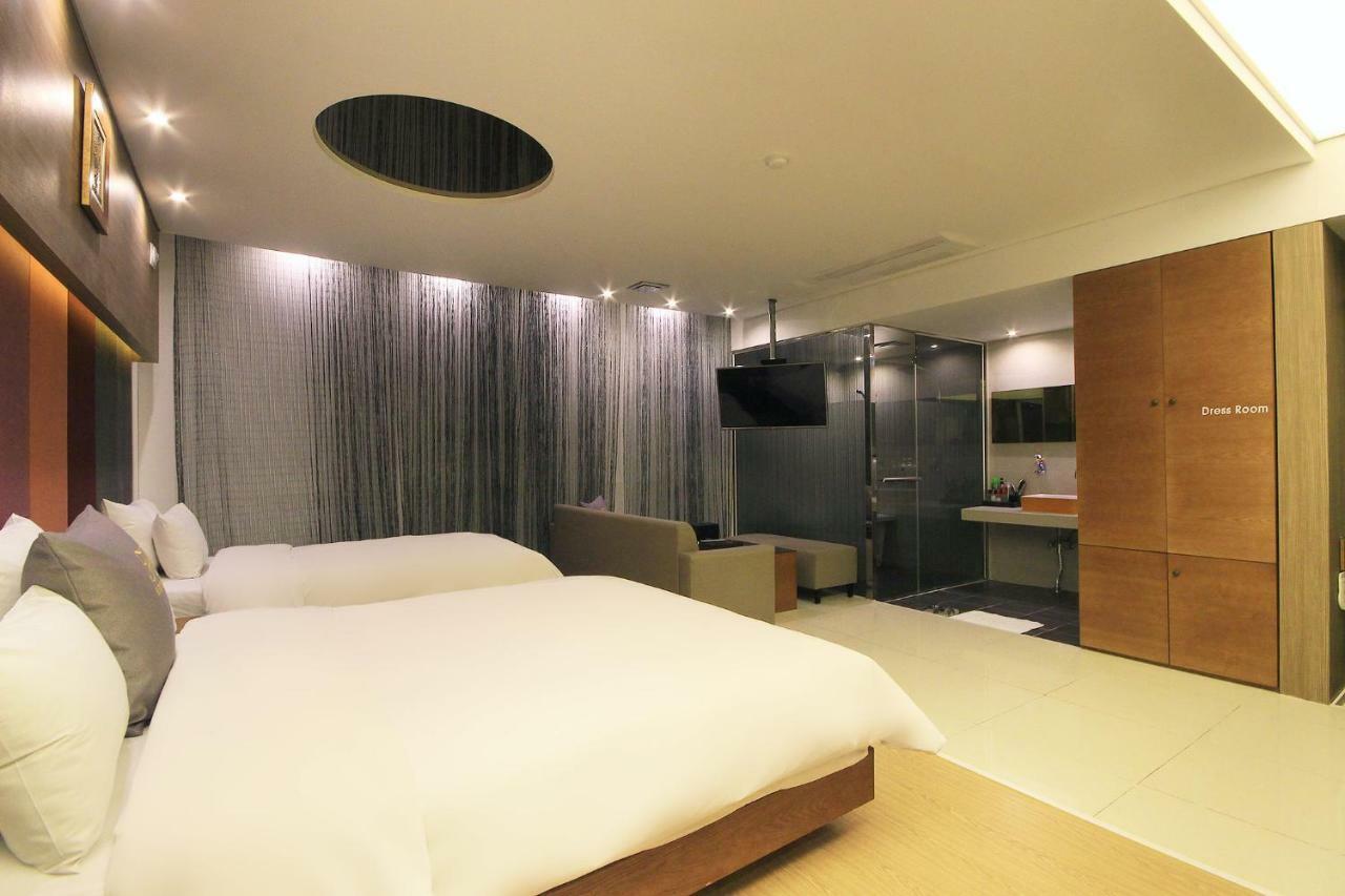 Iksan H Drive Hotel מראה חיצוני תמונה