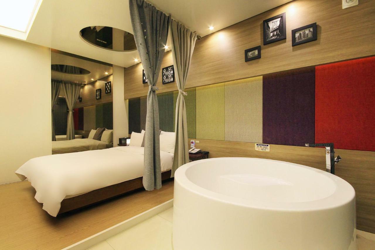 Iksan H Drive Hotel מראה חיצוני תמונה