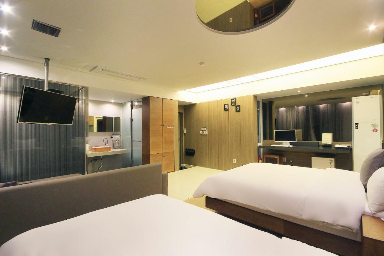 Iksan H Drive Hotel מראה חיצוני תמונה