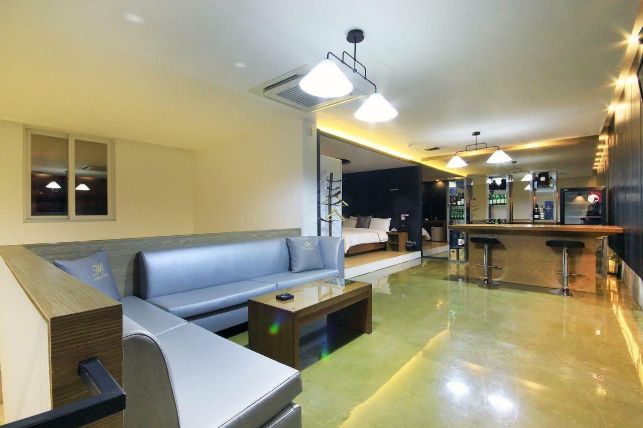 Iksan H Drive Hotel מראה חיצוני תמונה